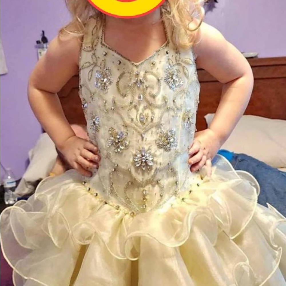 3/5 pale yellow cupcake dress